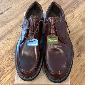 NWT Waterproof Rockport Shoes
